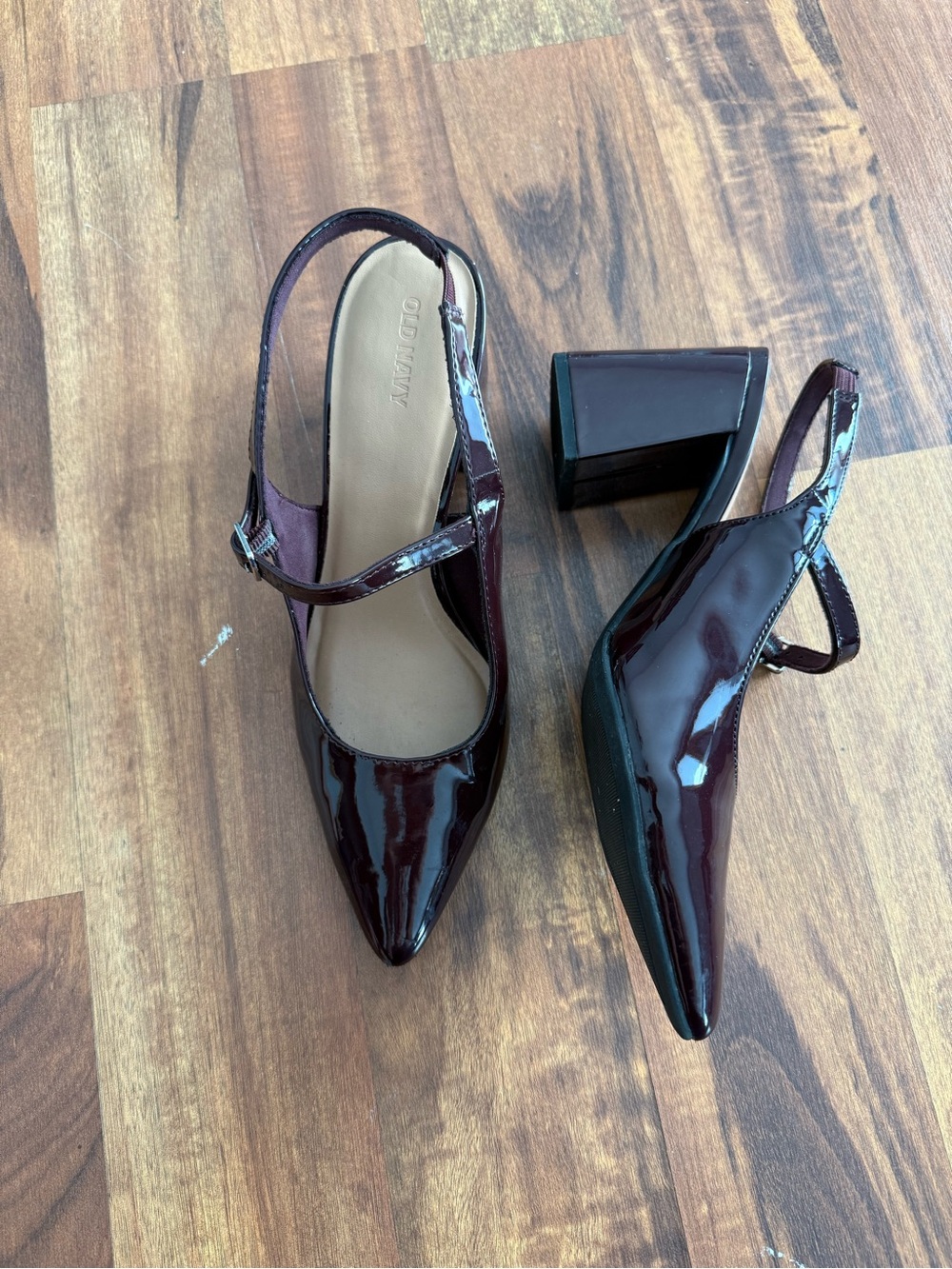Old Navy Women's Burgundy Patent Pointed Slingback Block Heels
